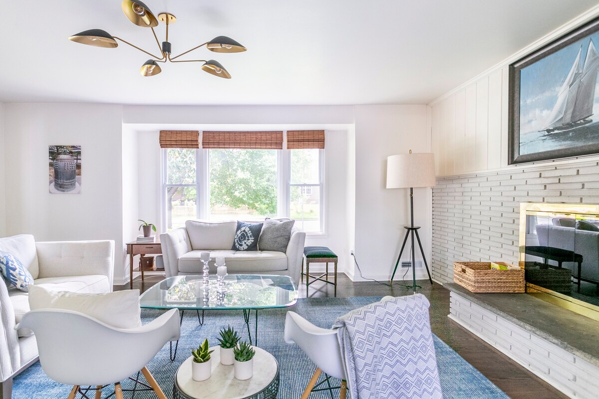 Fun Mid-Century Split Level